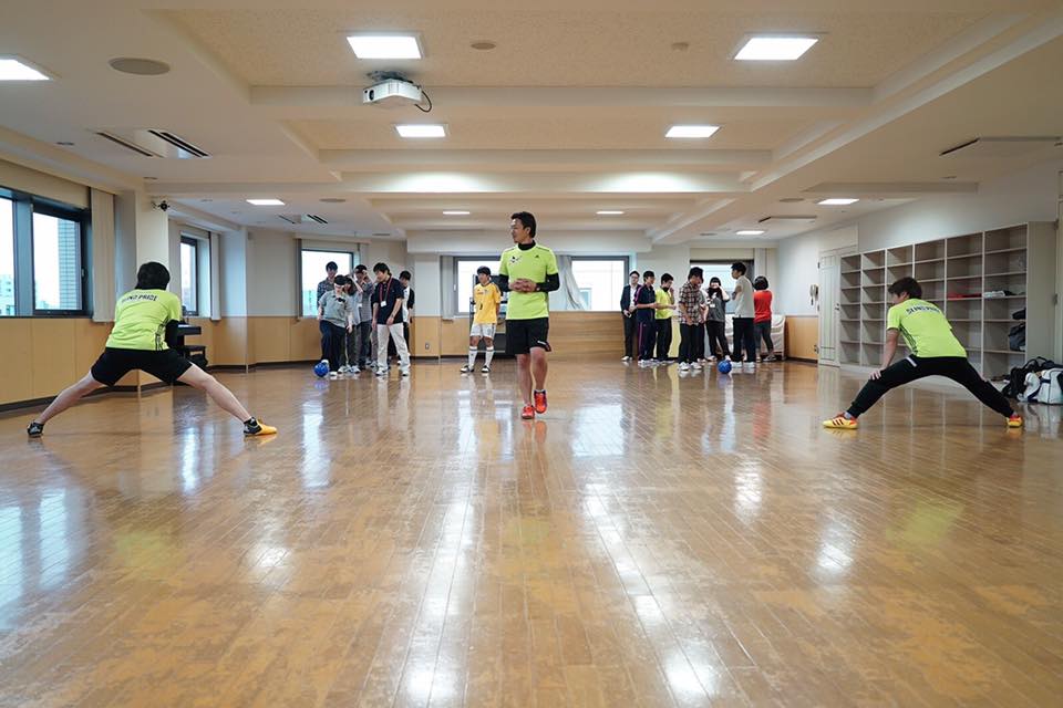 ブラインドサッカーの体験会@学校法人吉田学園 専門学校北海道福祉大学校